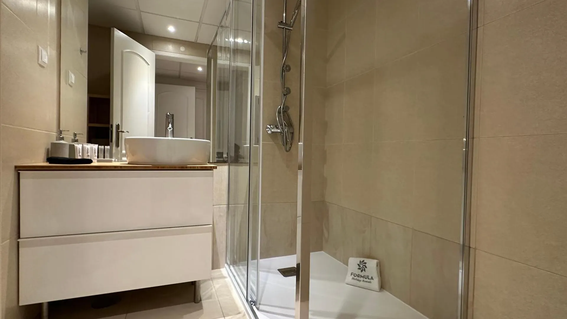 Marina Mar By Fhr Piscina Parking Apartment Quarteira